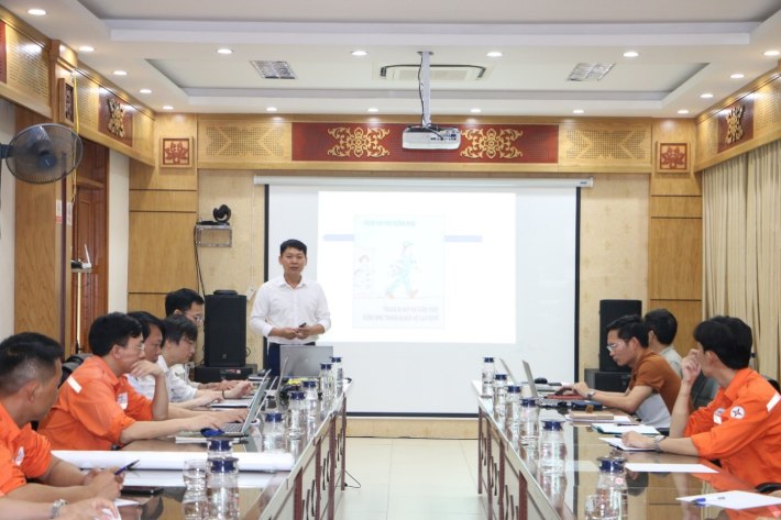 hình ảnh về khóa huấn luyện an toàn của Thủy điện Trung Sơn