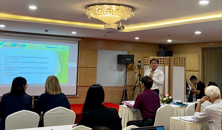 PGS.TS. Nguyễn Thế Chinh tham luận tại sự kiện