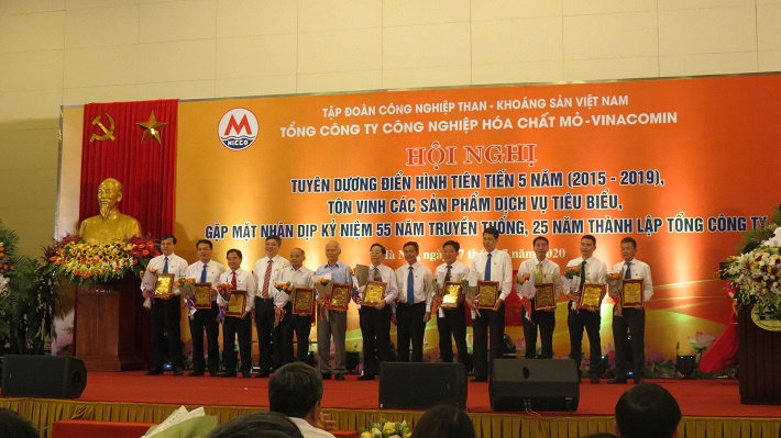 vinh danh 11 sản phẩm dịch vụ tiêu biểu