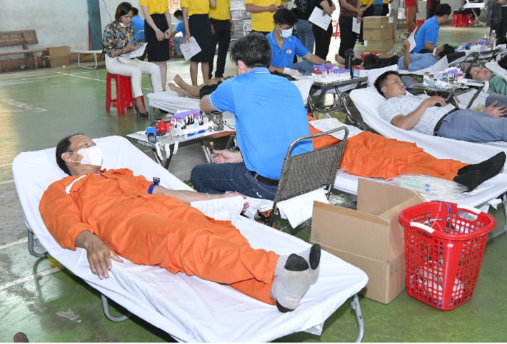 Công ty Thủy điện Thác Mơ hướng ứng chương trình hiến máu