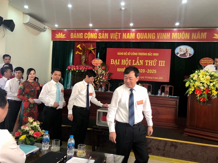 bầu cử kiện toàn bộ máy