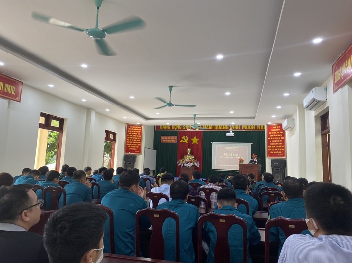 hình ảnh tại khóa huấn luyện