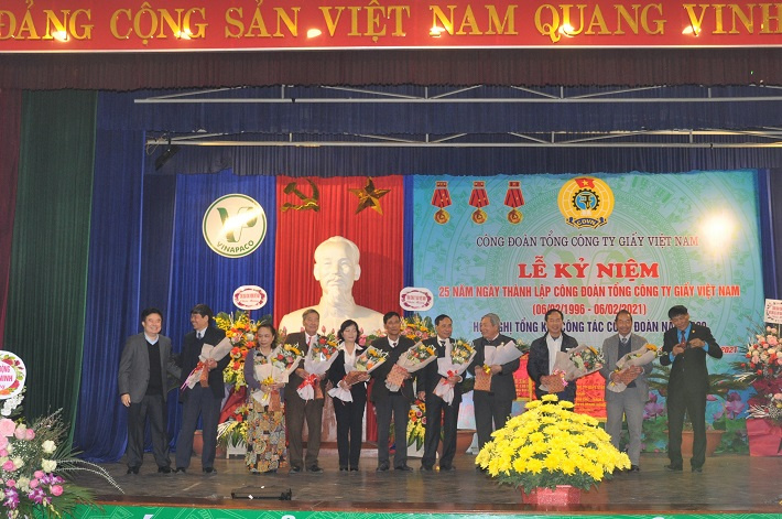 tri ân các cán bộ công đoàn VINAPACO qua cac thời kỳ