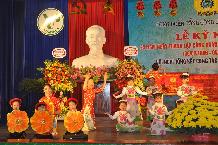 văn nghệ chào mừng 25 năm công đoàn vinapaco