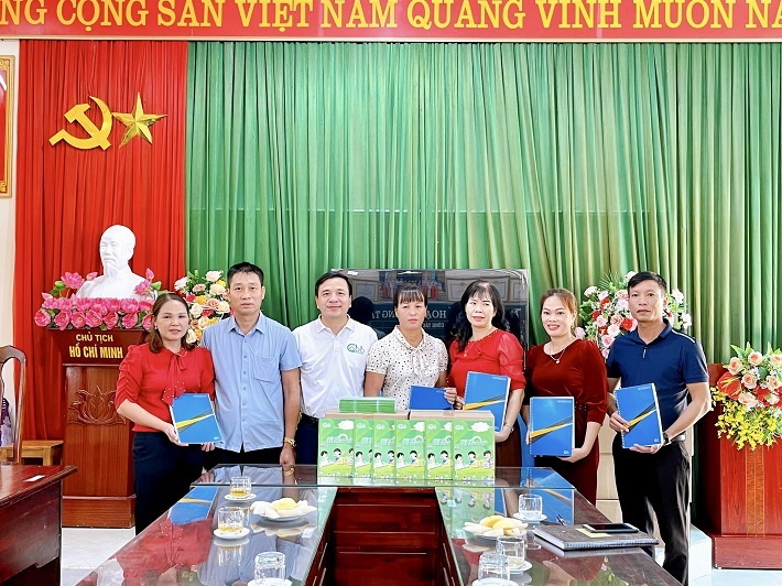 hình ảnh VINAPACO trao quà tại Tuyên Quang 