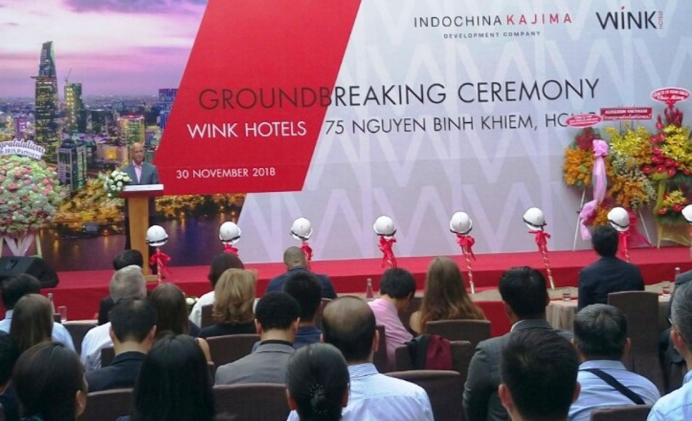 Ông Peter Ryder, Tổng Giám đốc Indochina Capital phát biểu tại buổi lễ