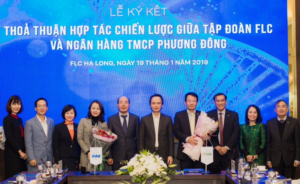 Lễ ký kết có sự tham dự của ông Trịnh Văn Quyết - Chủ tịch HĐQT Tập đoàn FLC và ông Trịnh Văn Tuấn – Chủ tịch HĐQT OCB, cùng lãnh đạo cấp cao của hai đơn vị. 