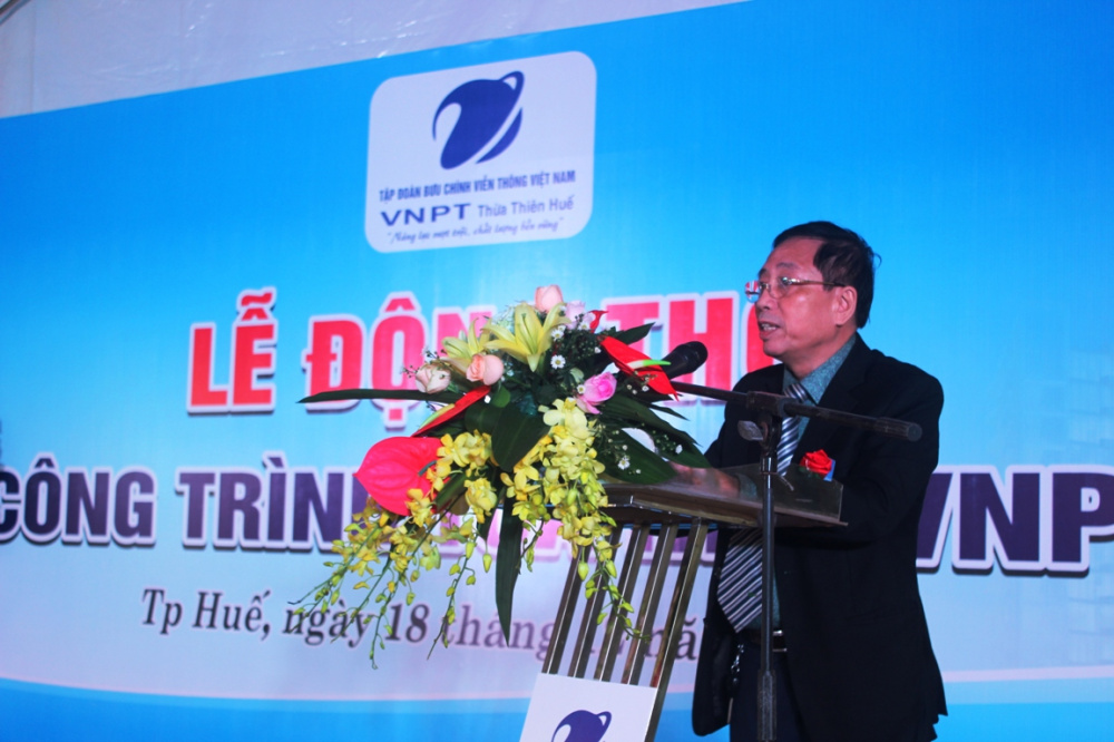 Ông Dương Tuấn Anh - Trưởng đại diện Tập đoàn VNPT tại tỉnh Thừa Thiên Huế, Giám đốc VNPT Thừa Thiên Huế  thông tin về dự án tại buổi lễ