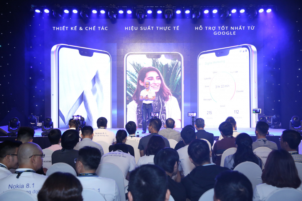 Đại diện HMD Global thông tin về Nokia 8.1 tại buổi họp báo ra mắt sản phẩm