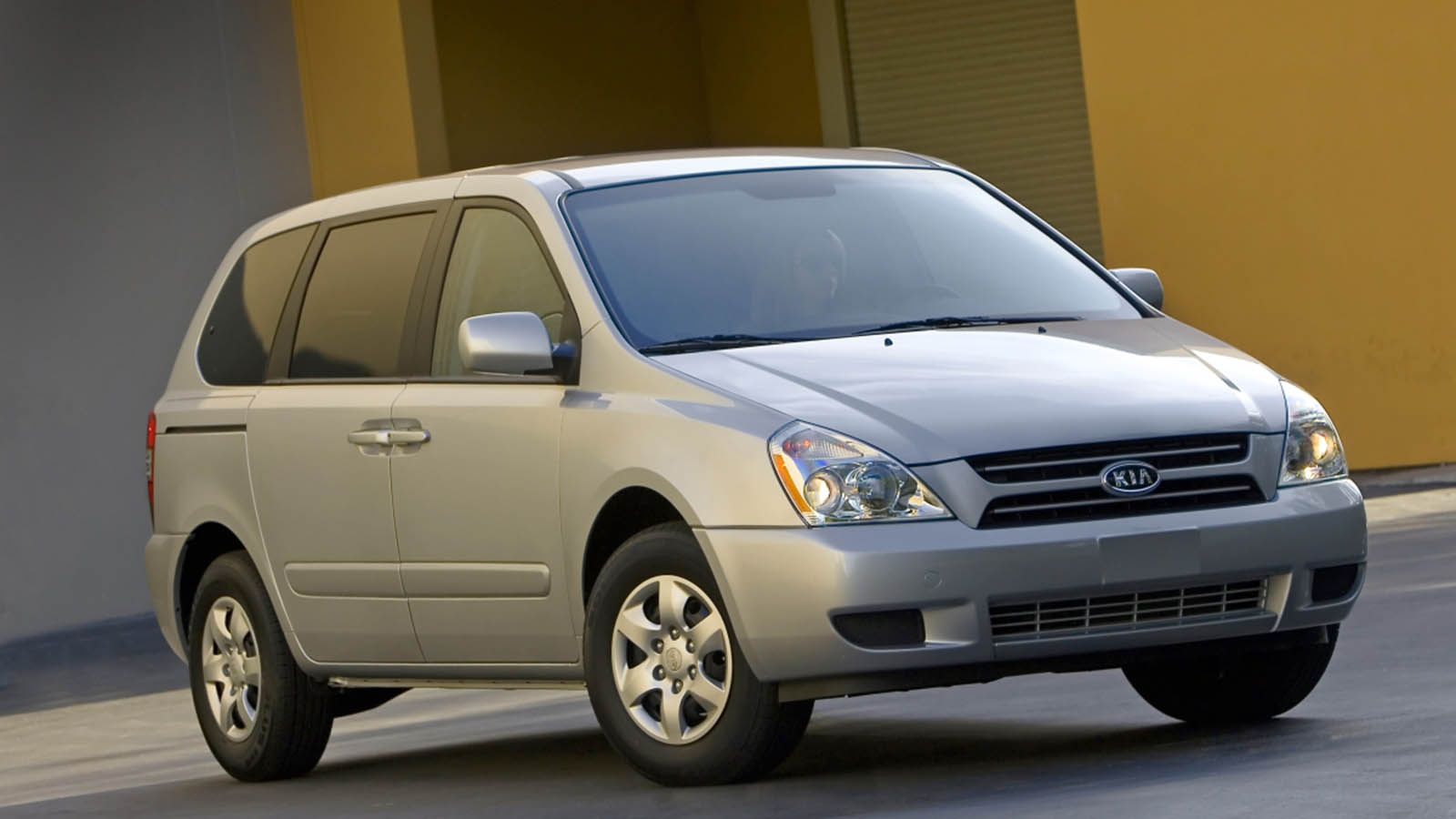 Kia Carnival 2008