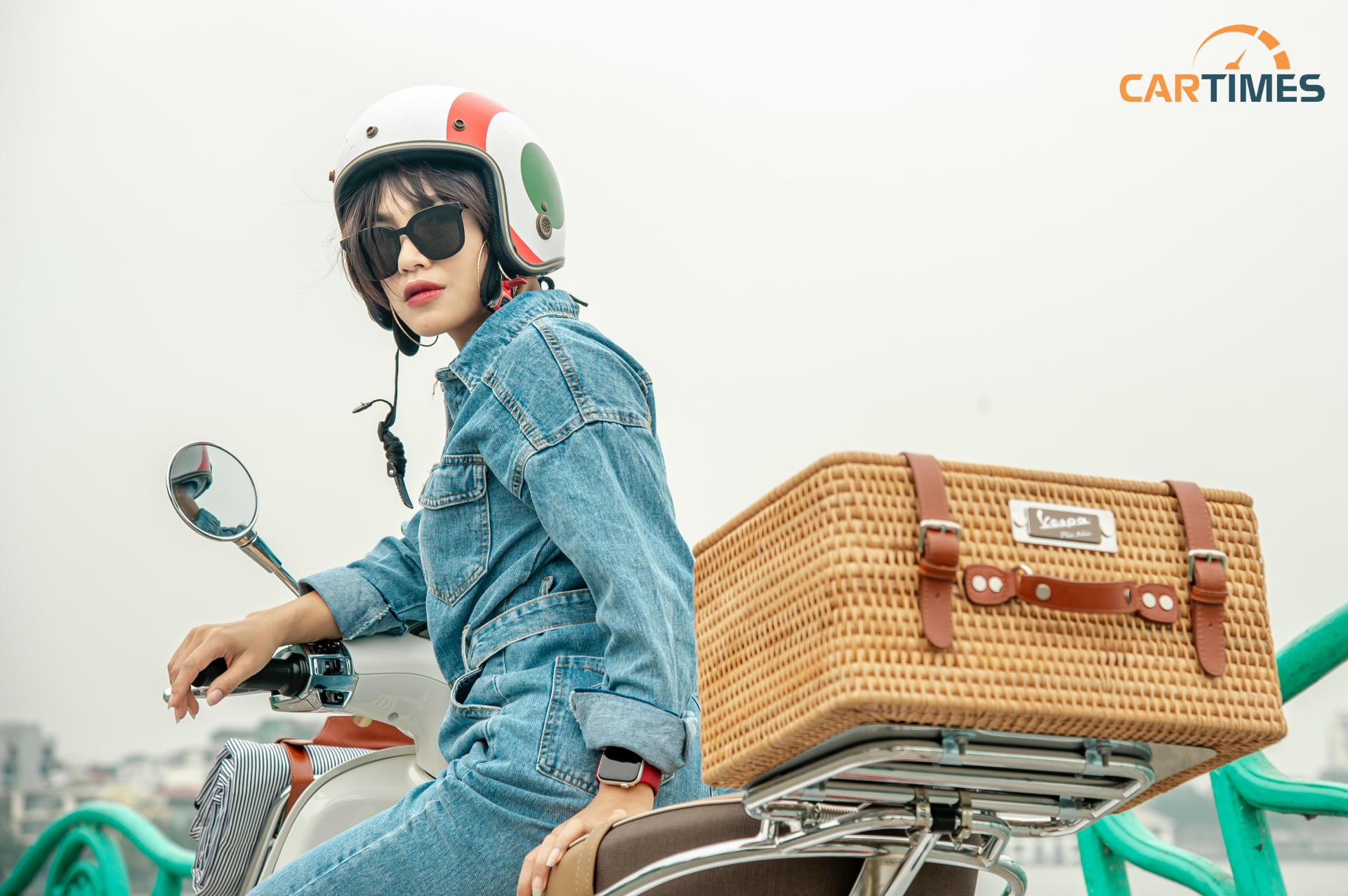 Vespa Picnic