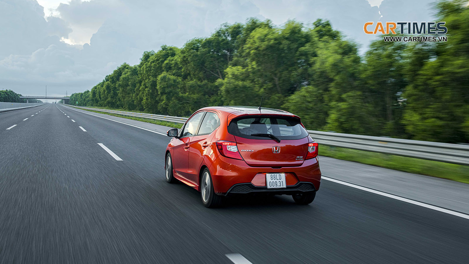 Honda Brio vận hành trên cao tốc