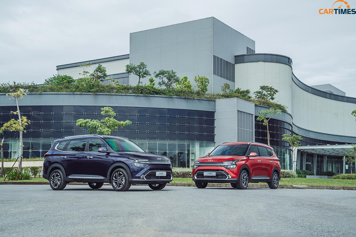 kia-carens-suv