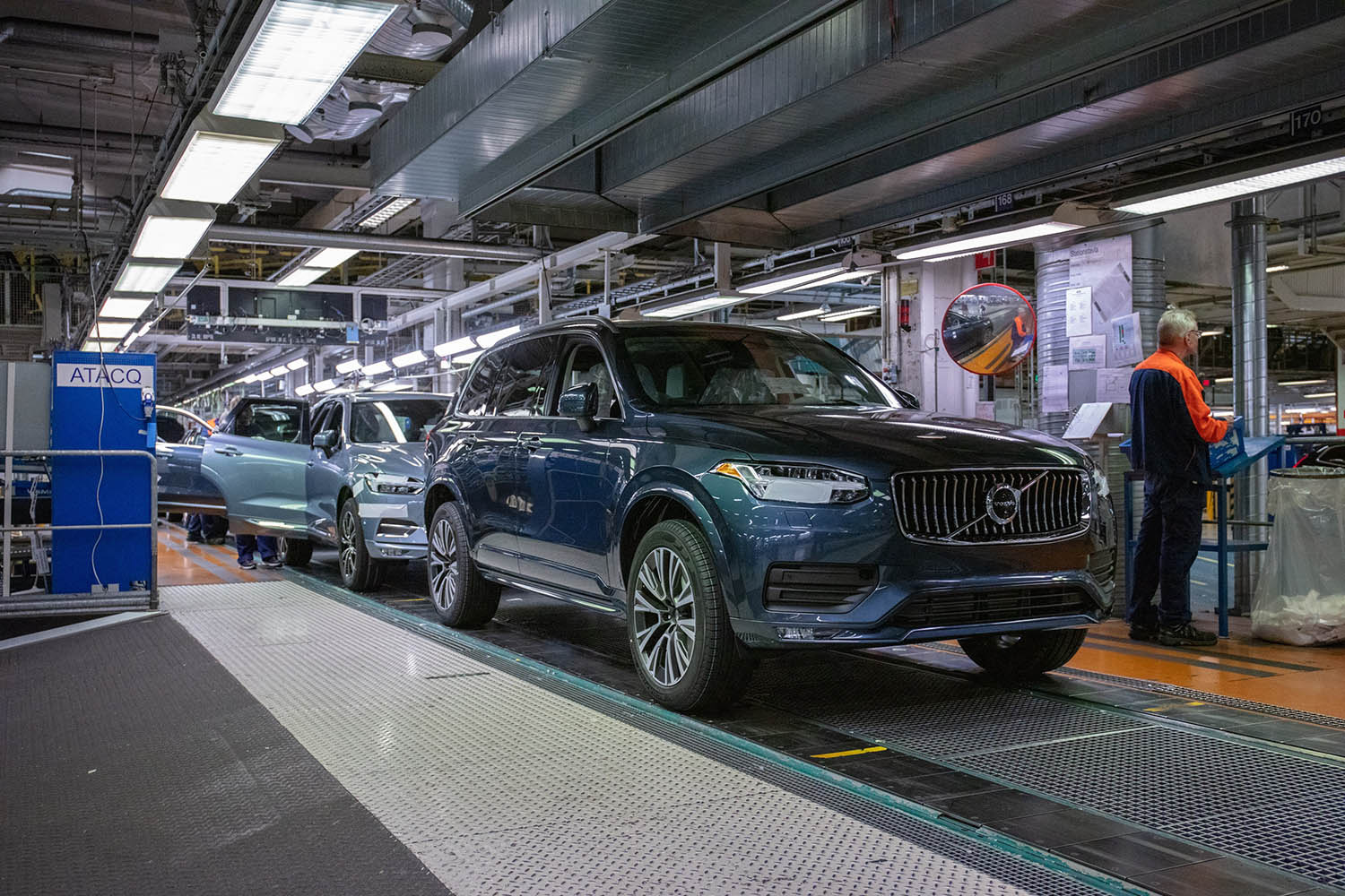 volvo-designed-around-you_11