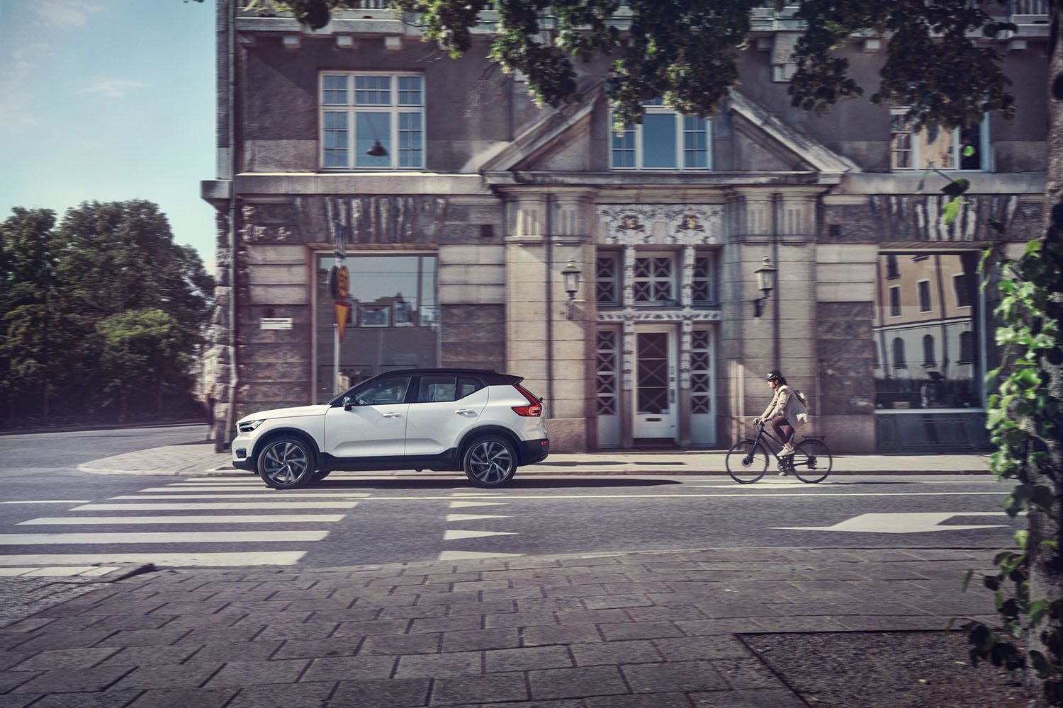 volvo-designed-around-you_9