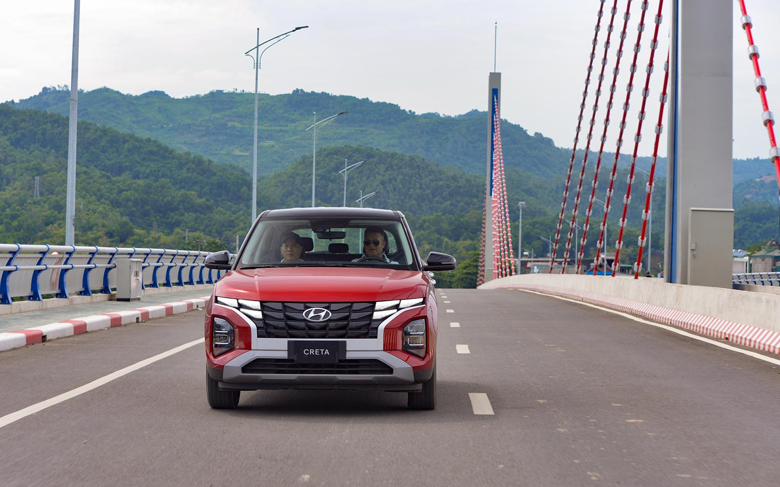 Đèn pha Hyundai Creta