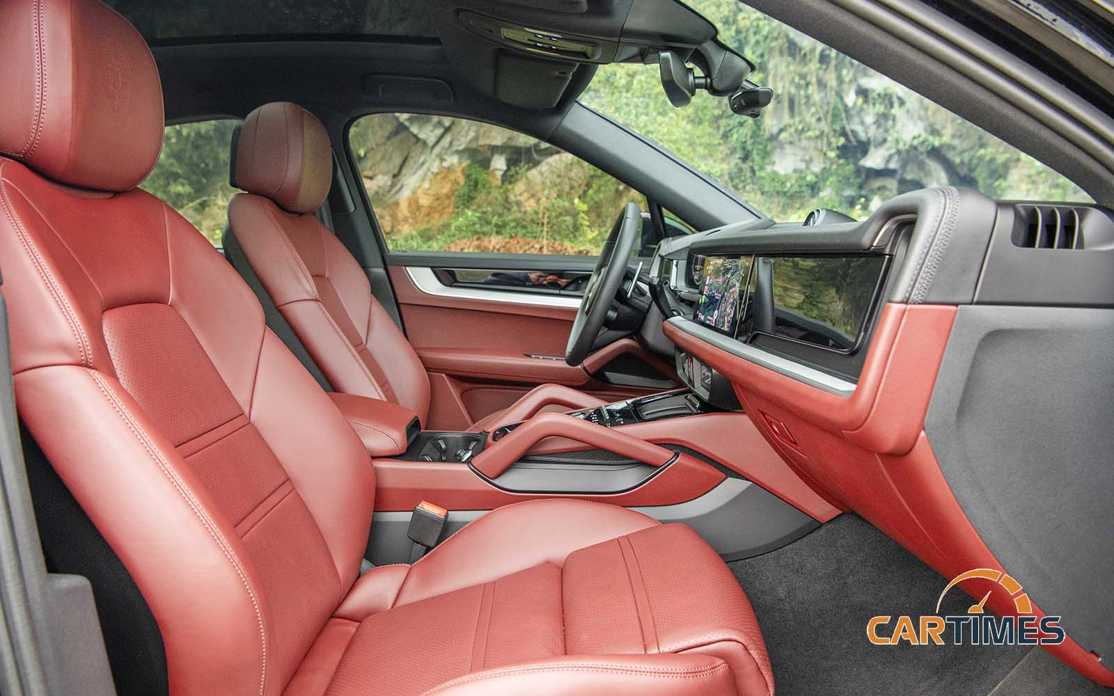 Nội thất Porsche Cayenne 2024