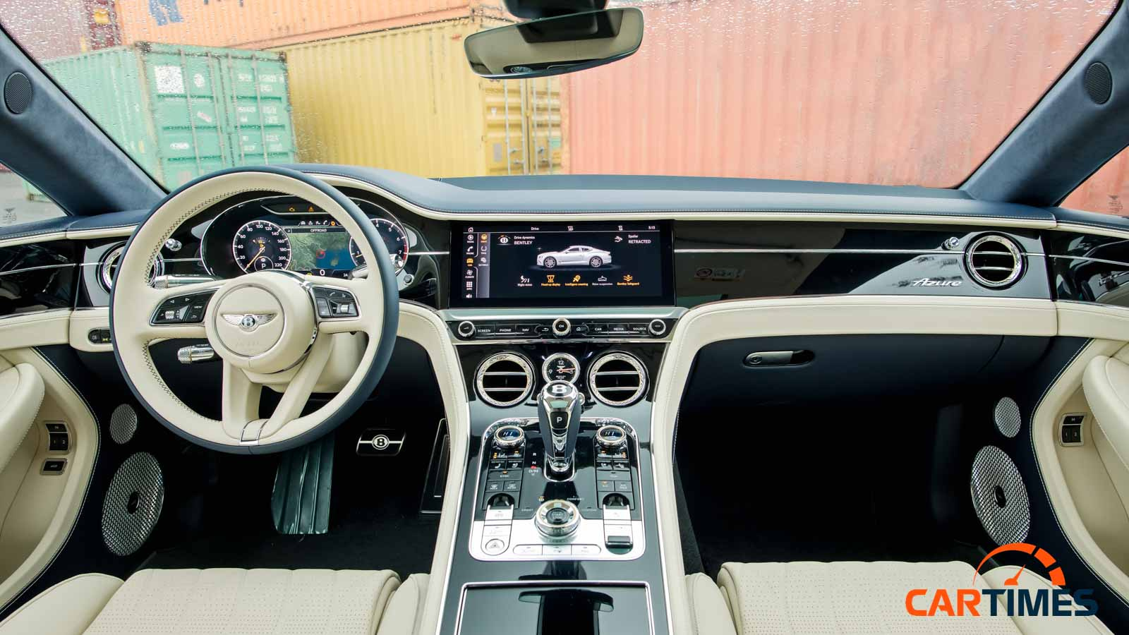 Không gian nội thất của Bentley Continental GT Azure