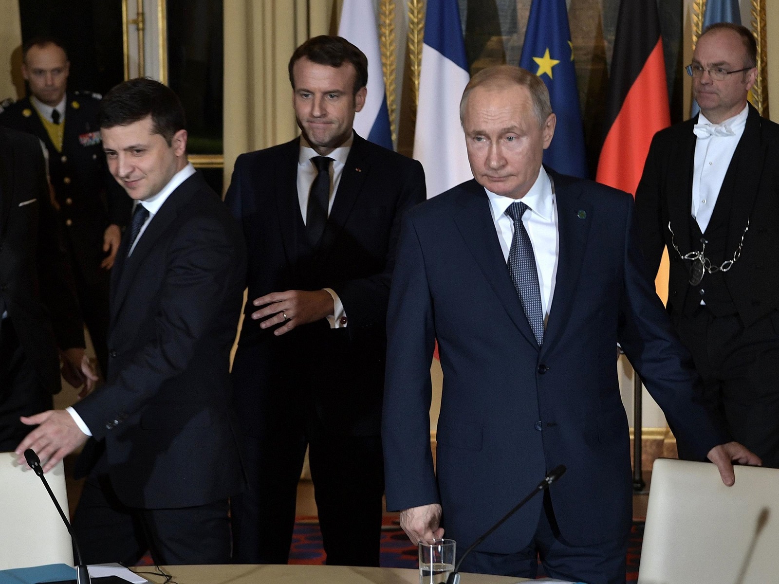 Vladimir Putin và Volodymyr Zelenskiy