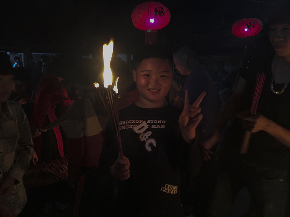 tục xin lửa đầu năm