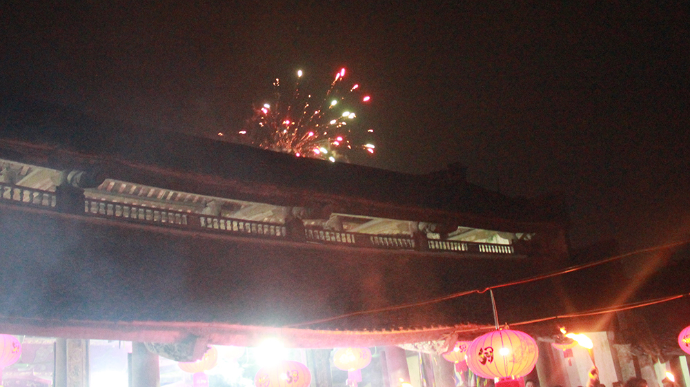 tục xin lửa đầu năm