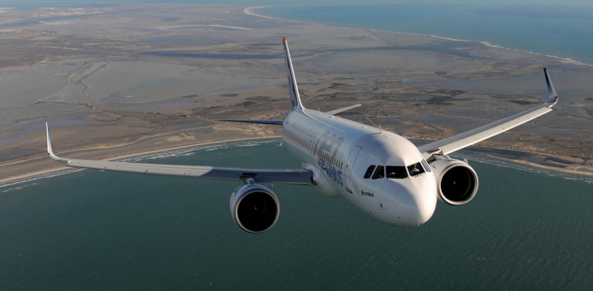 Máy bay Airbus