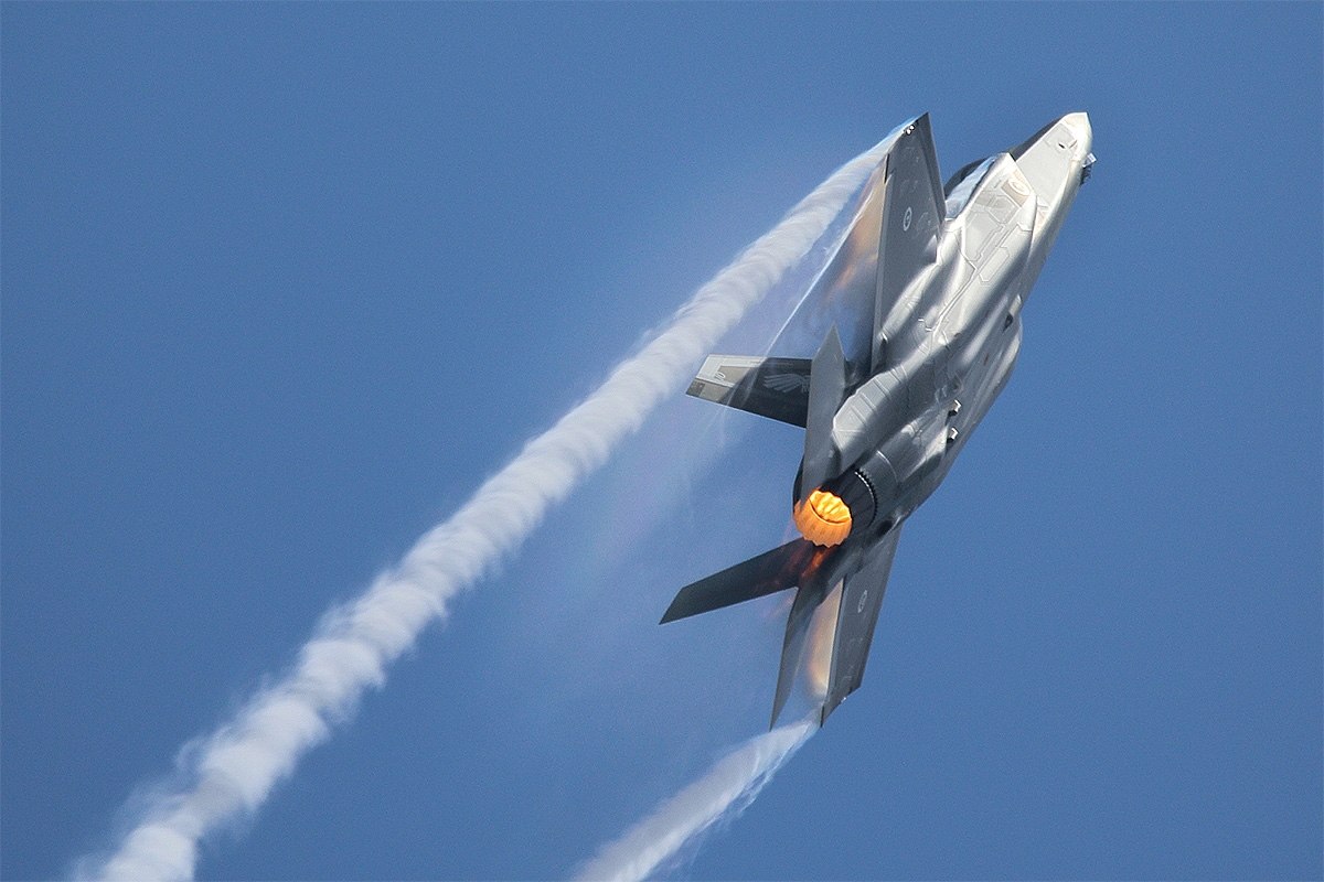 máy bay tàng hình F-35A 