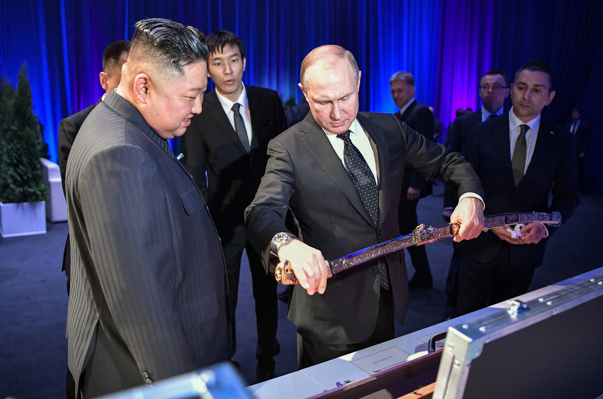 Tổng thống Nga Vladimir Putin và Nhà lãnh đạo Triều Tiên Kim Jong-un