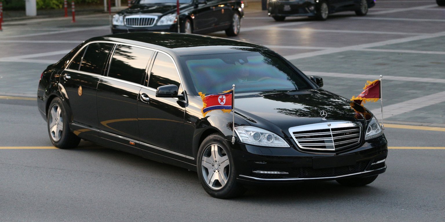 Xe Mercedes chống đạn của Chủ tịch Kim