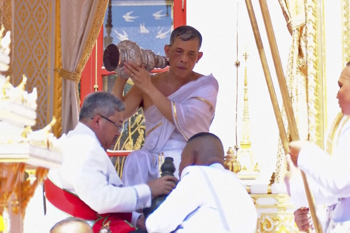 Vua Vajiralongkorn