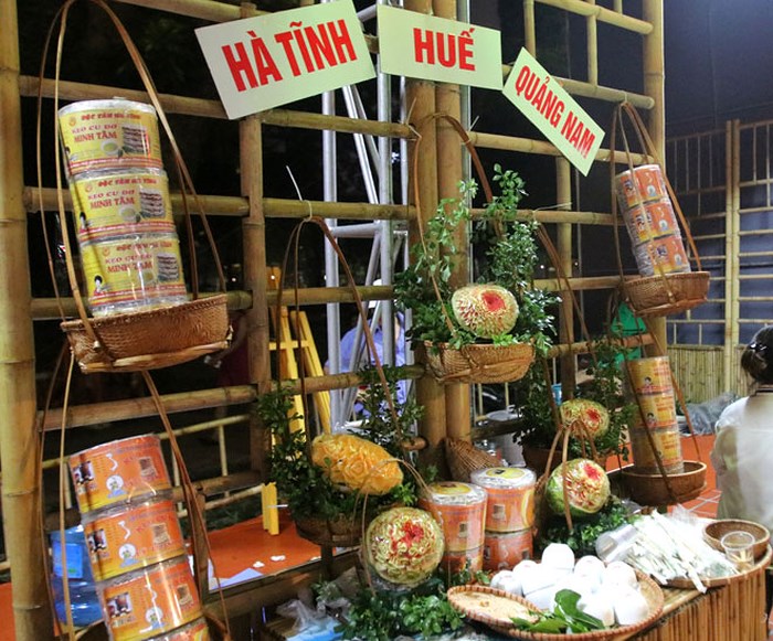 Lễ hội văn hóa Ẩm thực Hà Nội thu hút mọi đối tượng từ người trung niên cho tới các em nhỏ. Do thiết kế không gian của lễ hội vừa mang nét hoài cổ vừa hiện đại, phóng khoáng nên mỗi người tới với lễ hội đặc sắc này đều tìm được cho mình một góc rất riêng