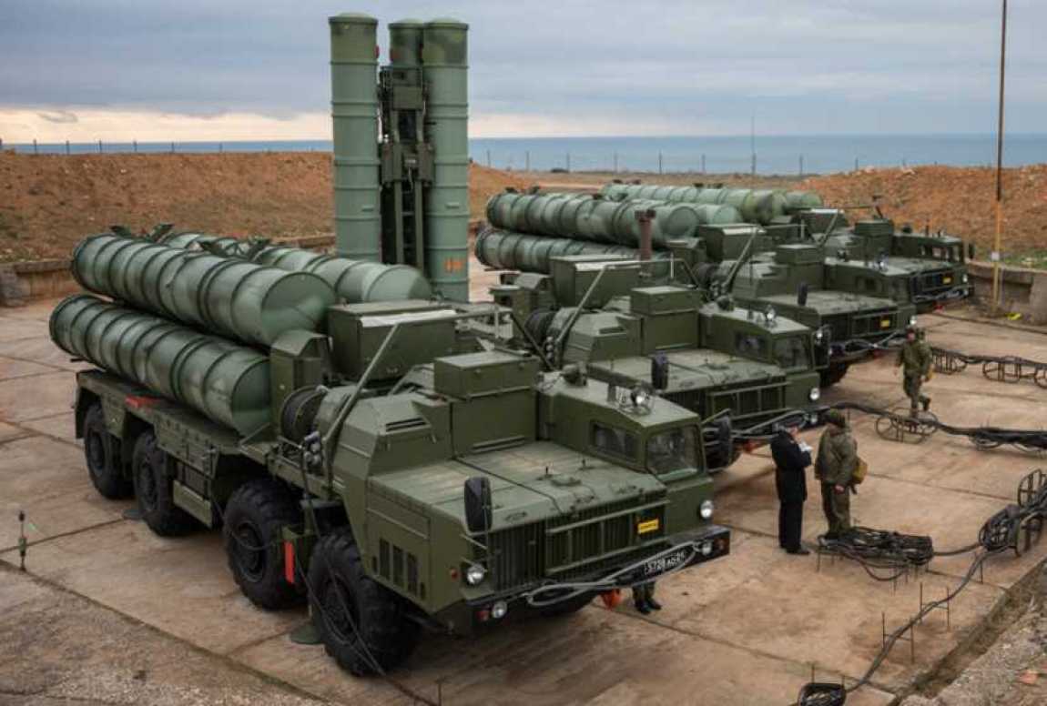 Nga khẳng định sẽ thảo luận hợp đồng cung cấp tên lửa phòng không S-400 cho Iran nếu nhận được đề nghị từ Tehran.