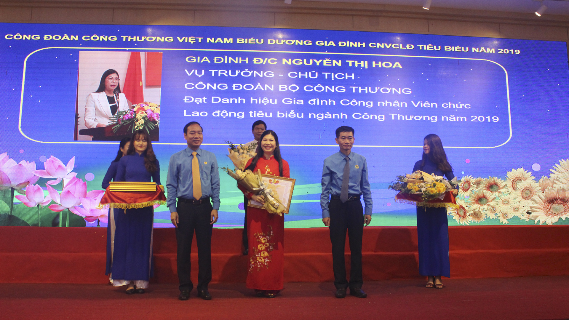 Công đoàn công thương việt nam biểu dương gia đình tiêu biểu năm 2019, tuyên dương học sinh giỏi
