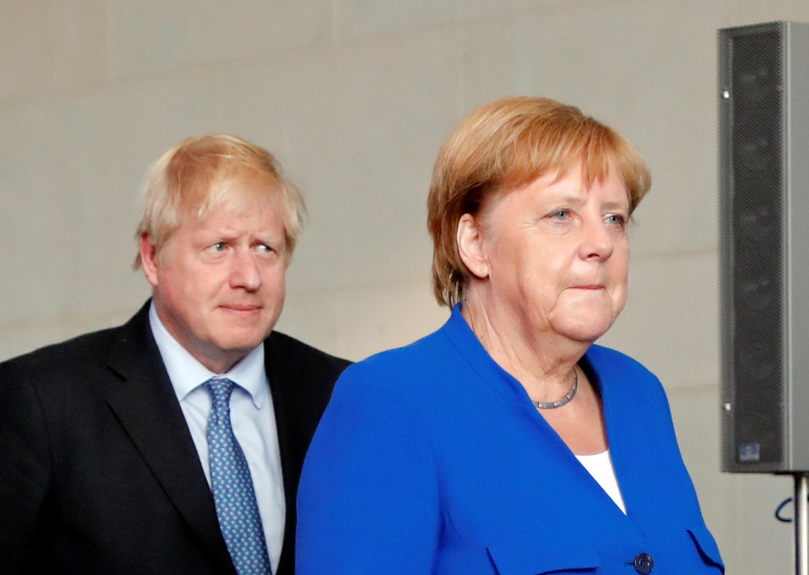 Boris Johnson và Angela Merkel 