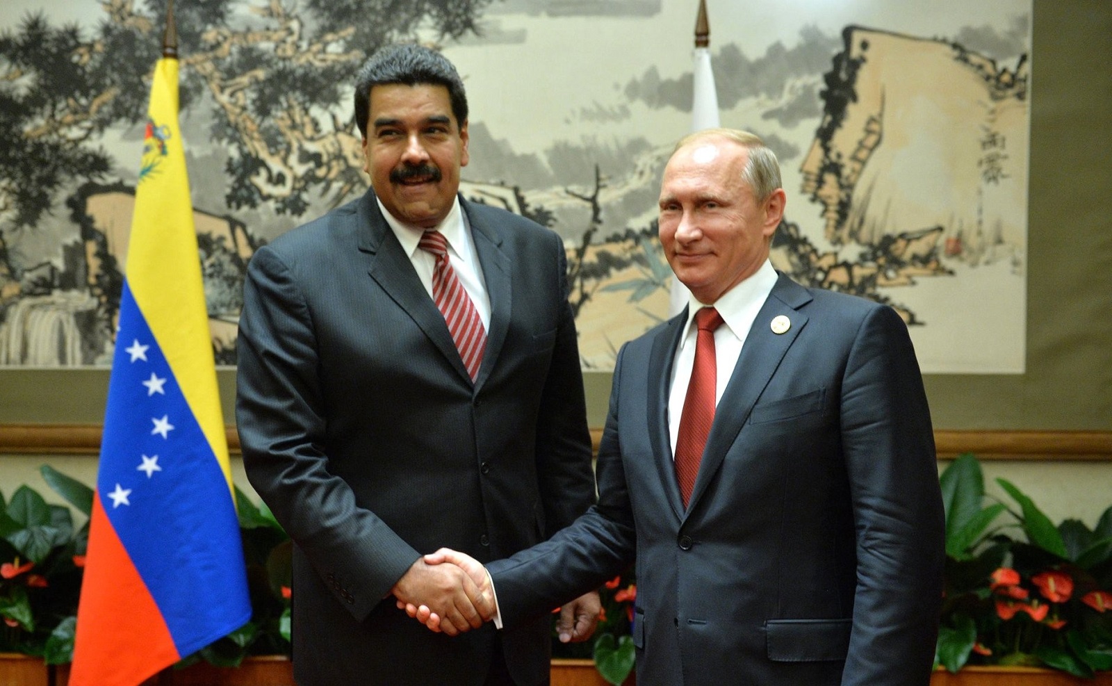 Nicolas Maduro và Vladimir Putin