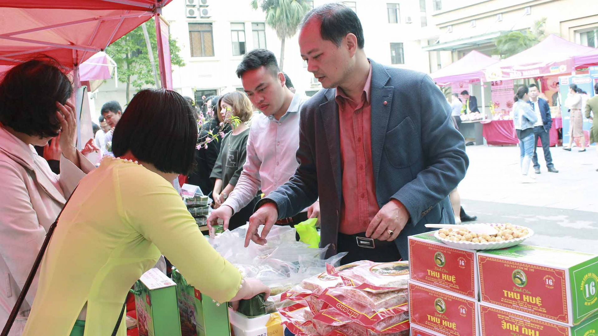 Ngày hội mua sắm mua sắm xuân Canh Tý 2020 