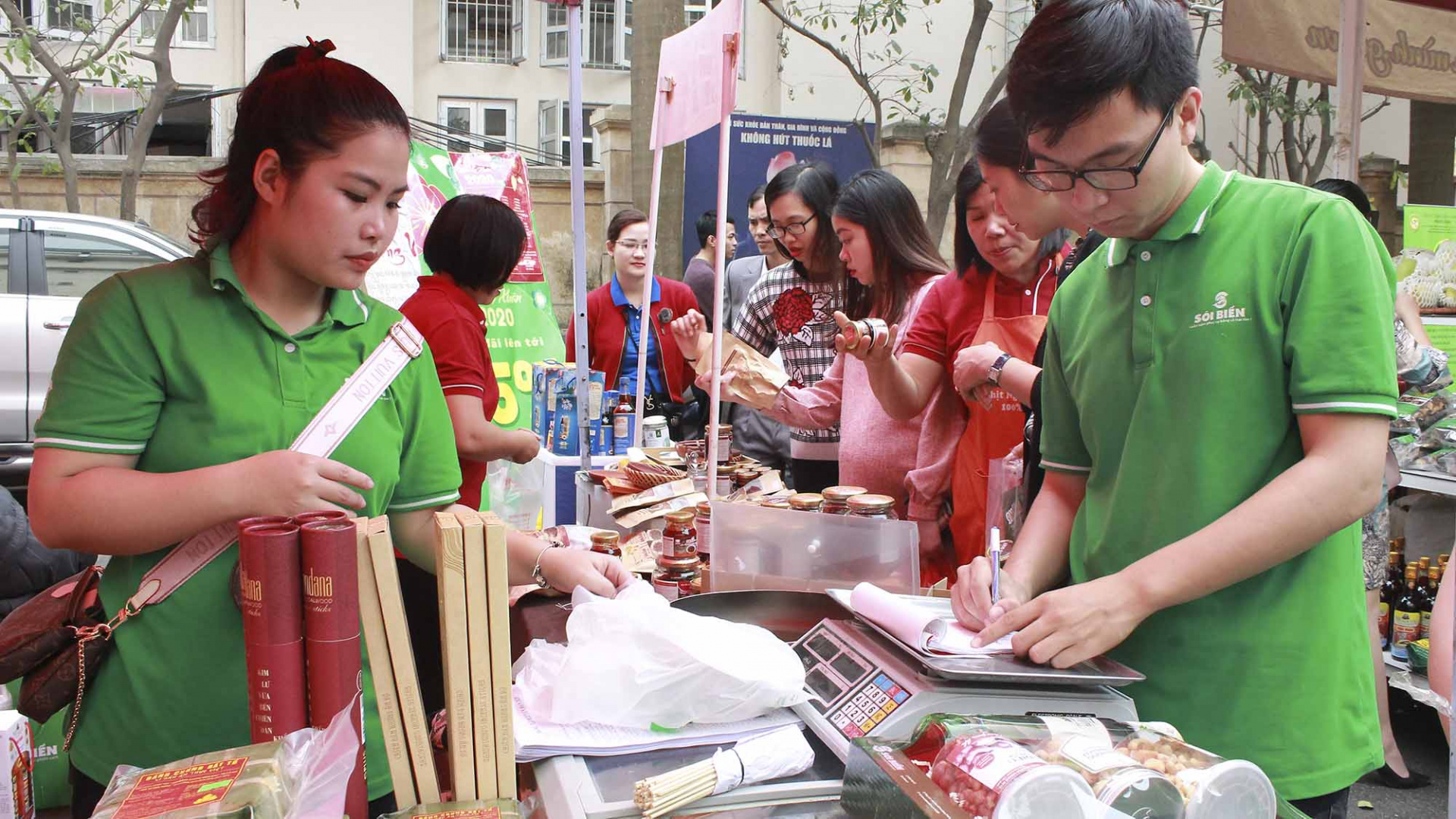 Ngày hội mua sắm mua sắm xuân Canh Tý 2020 