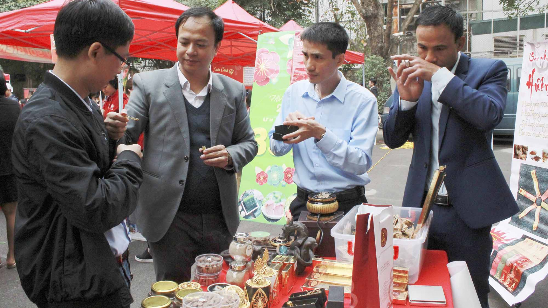 Ngày hội mua sắm mua sắm xuân Canh Tý 2020 