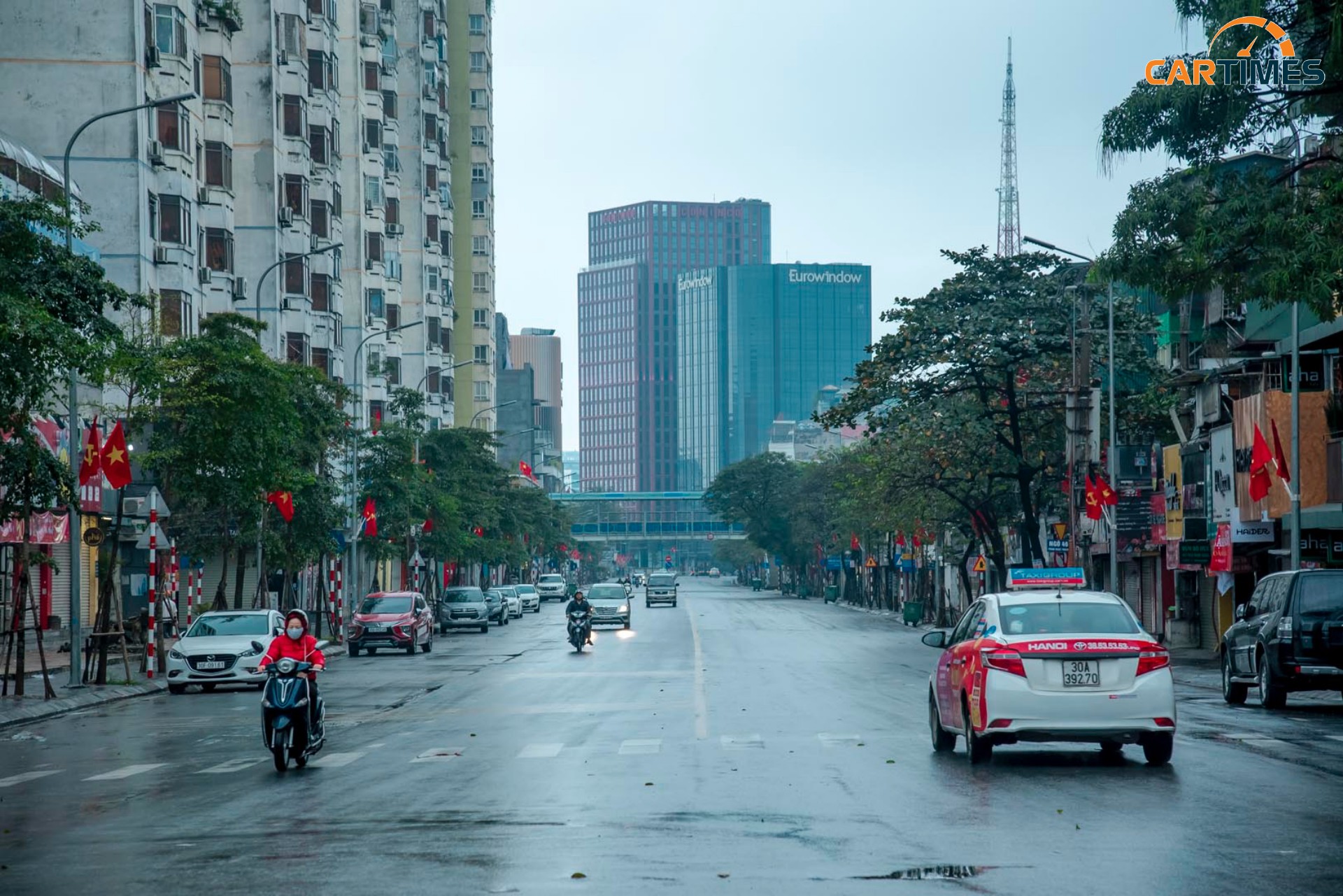 Phố Phạm Ngọc Thạch lúc 7h30 sáng tĩnh lặng lạ thường