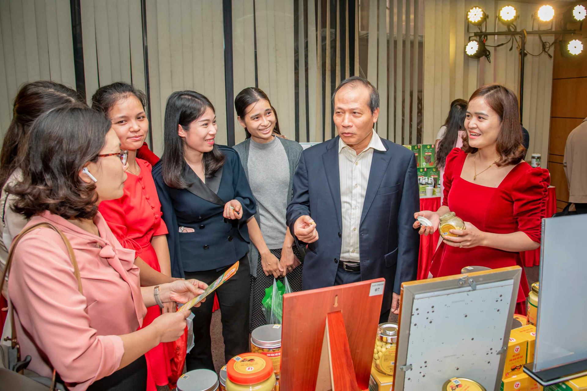 tham gia hỗ trợ kết nối tiêu thụ sản phẩm Link vào Cwin Cá Cược Thể Thao 2026 an toàn