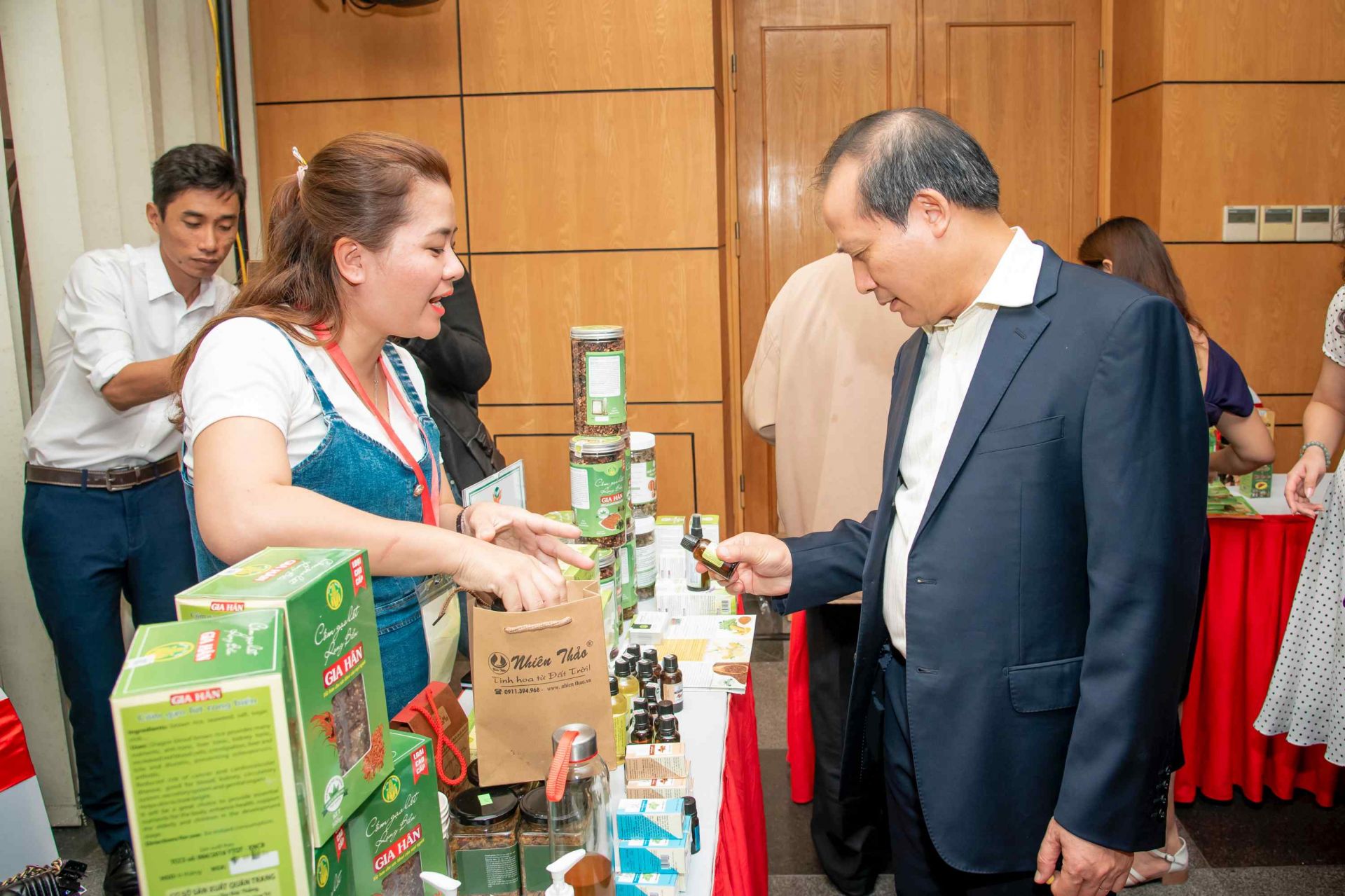 tham gia hỗ trợ kết nối tiêu thụ sản phẩm Link vào Cwin Cá Cược Thể Thao 2026 an toàn
