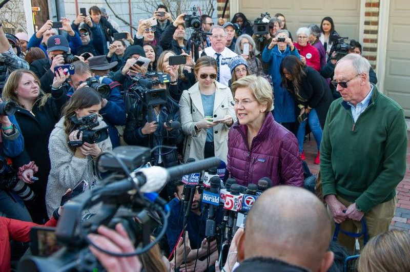 Thượng nghị sĩ Elizabeth Warren – người từng được xem là ứng viên tiềm năng cho vị trí đề cử của đảng Dân chủ tham gia cuộc bầu cử Tổng thống Mỹ sẽ được tổ chức vào tháng 11 tới - ngày 5/3 đã quyết định rời khỏi cuộc đua.
