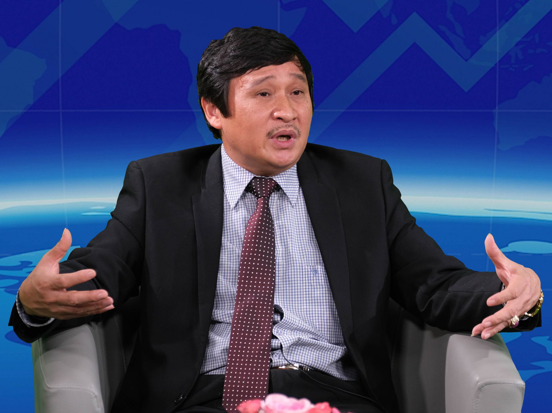 ông Hiến DN