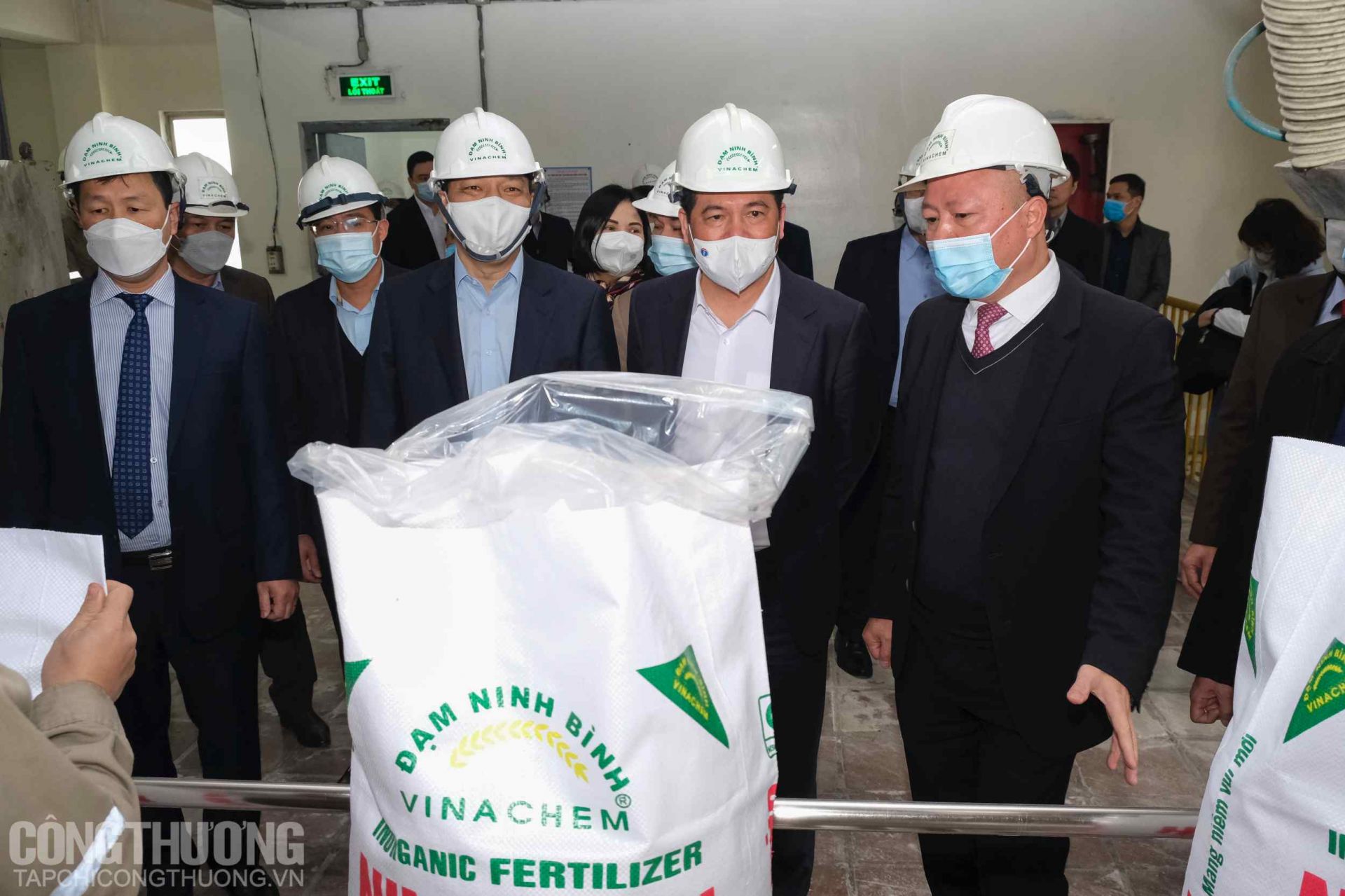 Đoàn công tác Cwin63 sân chơi đỉnh cao đến thăm Nhà máy Đạm Ninh Bình