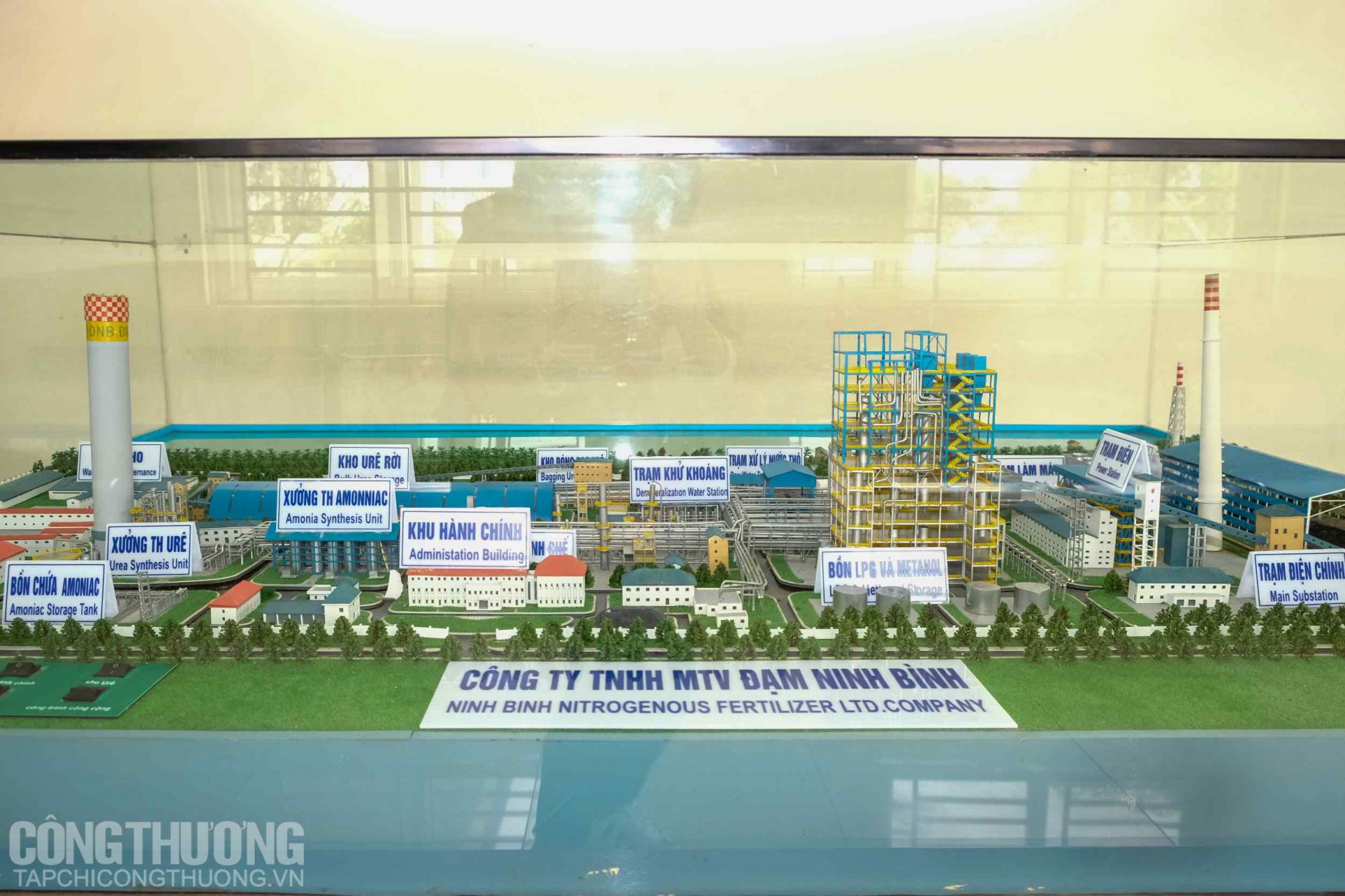 Tham quan sa bàn Nhà máy Đạm Ninh Bình
