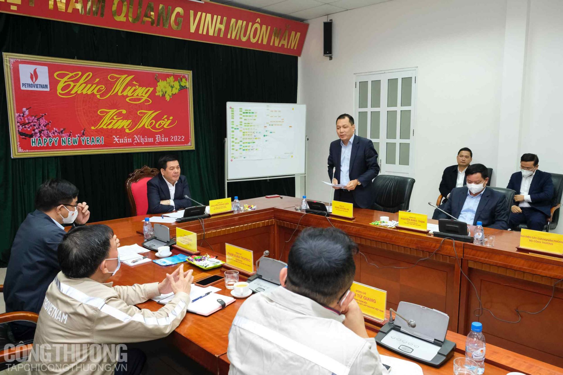 Ghi nhận quyết tâm lớn của tập thể ban quản lý, các đơn vị thầu và người Nền tảng hàng đầu cung cấp Cwin com tại dự án, Thứ trưởng Cwin63 sân chơi đỉnh cao Đặng Hoàng An cho rằng công tác quản lý rủi ro để đảm bảo các mốc tiến độ đang được thực hiện tốt, đồng thời lưu ý công tác huy động nhân lực đầy đủ và tinh nhuệ, cũng như công tác đảm bảo an toàn môi trường cần được đặc biệt chú trọng
