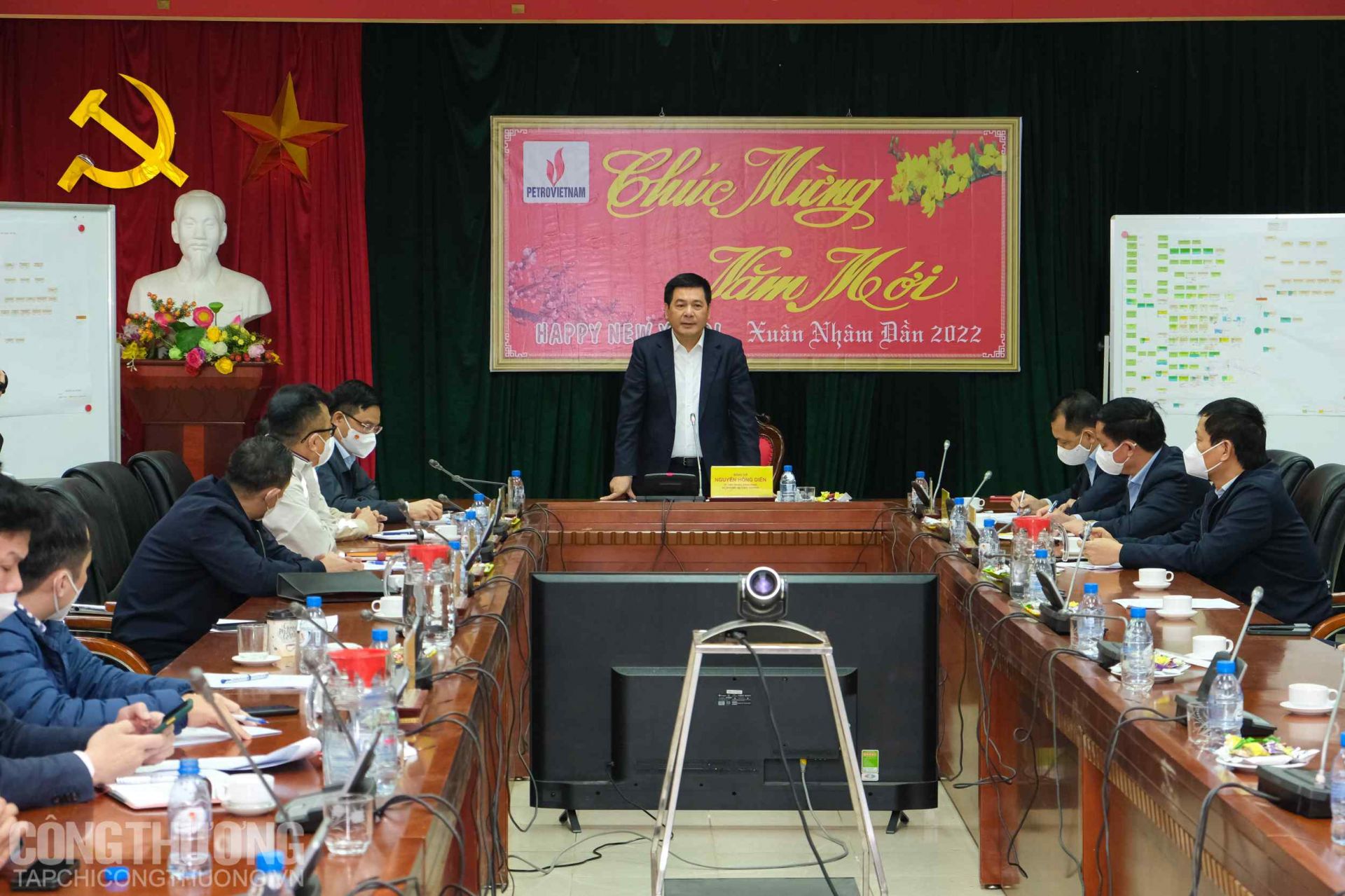 Bộ trưởng Nguyễn Hồng Diên đặt ra 5 nhóm nhiệm vụ trọng tâm cho PVN và các nhà thầu, khẳng định Cwin63 sân chơi đỉnh cao sẽ phối hợp với các Bộ, ngành để thường xuyên thông tin, tháo gỡ vướng mắc kịp thời cho dự án Nhiệt điện Thái Bình 2