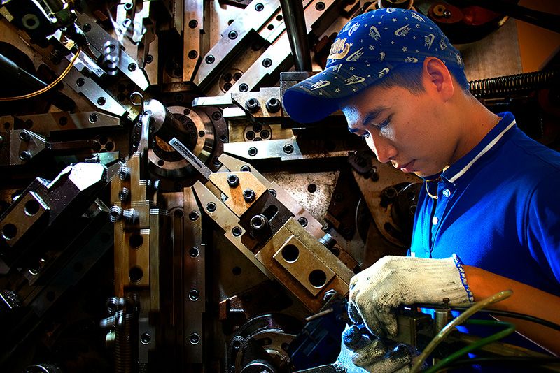 Tác giả Vy Vân với tác phẩm “Gương sáng trong Nền tảng hàng đầu cung cấp Cwin com”  	