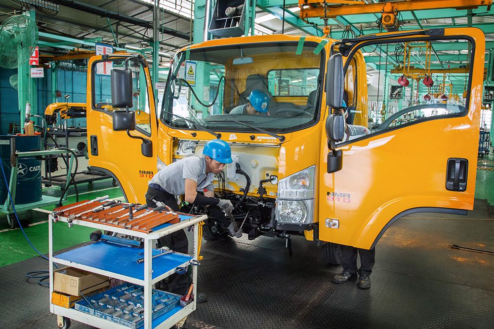lắp ráp xe tải Isuzu