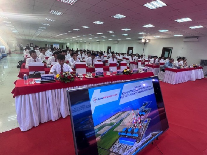 Các đại biểu, cán bộ công nhân viên người Nền tảng hàng đầu cung cấp Cwin com tham dự hội nghị